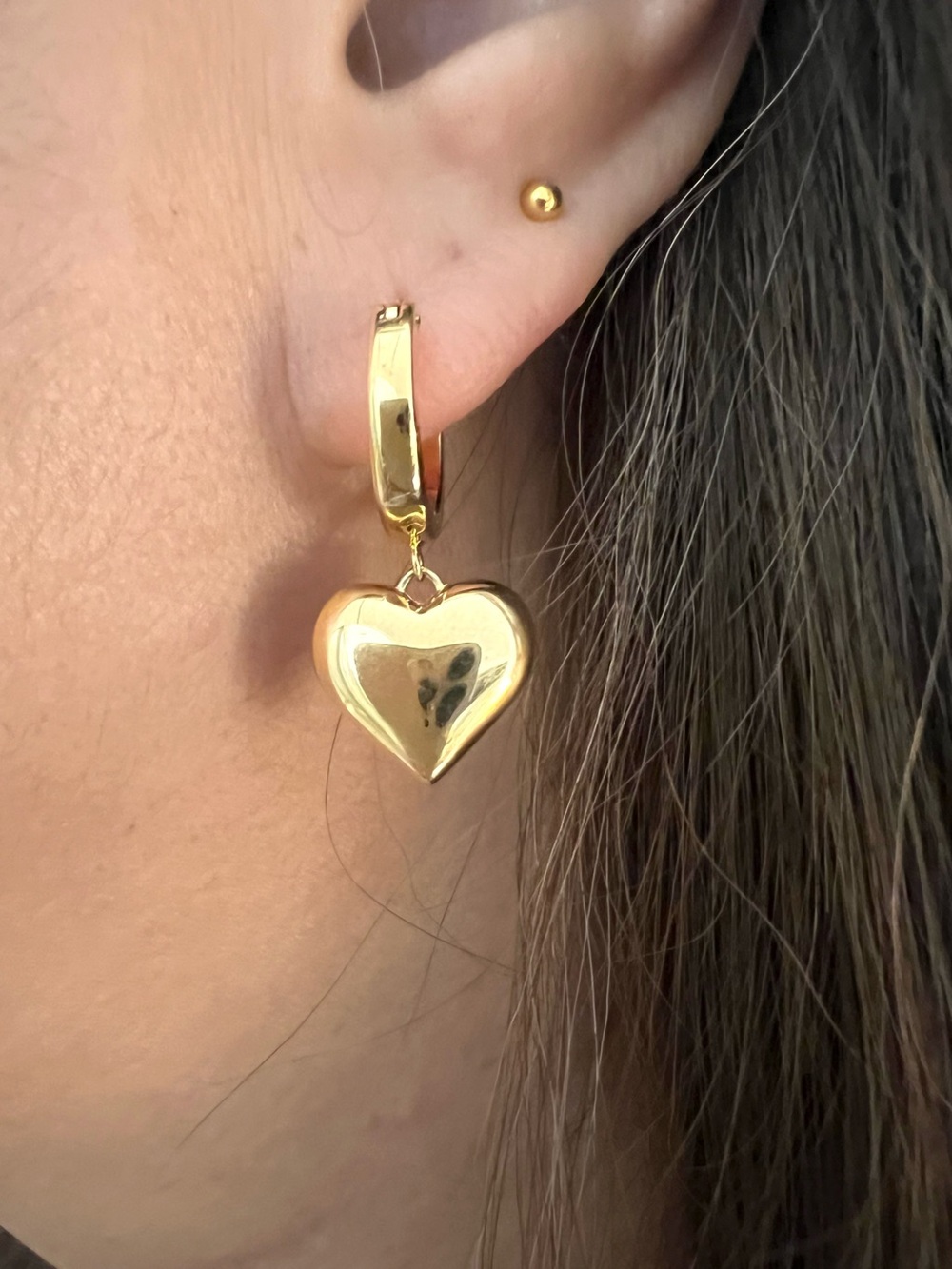 18k Japan Gold Heart Drop Hoop Earrings - Chic Women's Jewelry
1.656 grms